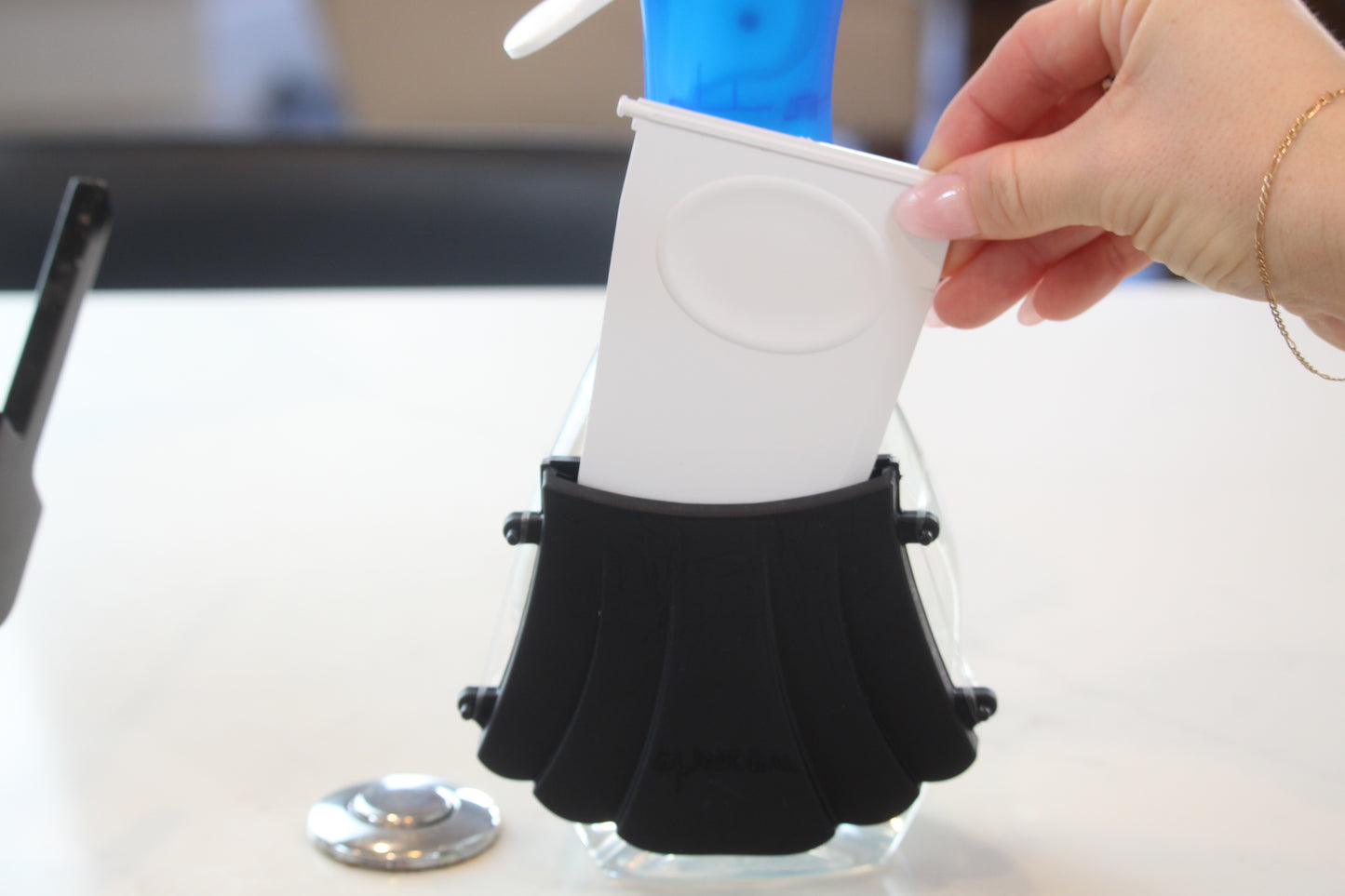 Gunk Gal Scraper | Kitchen Tool for Burnt Food & Tough Messes (Black)